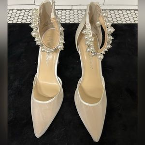 Betsey Johnson SB-Ellah Ivory Satin Rhinestone Pearl Ankle Strap Pumps W7.5